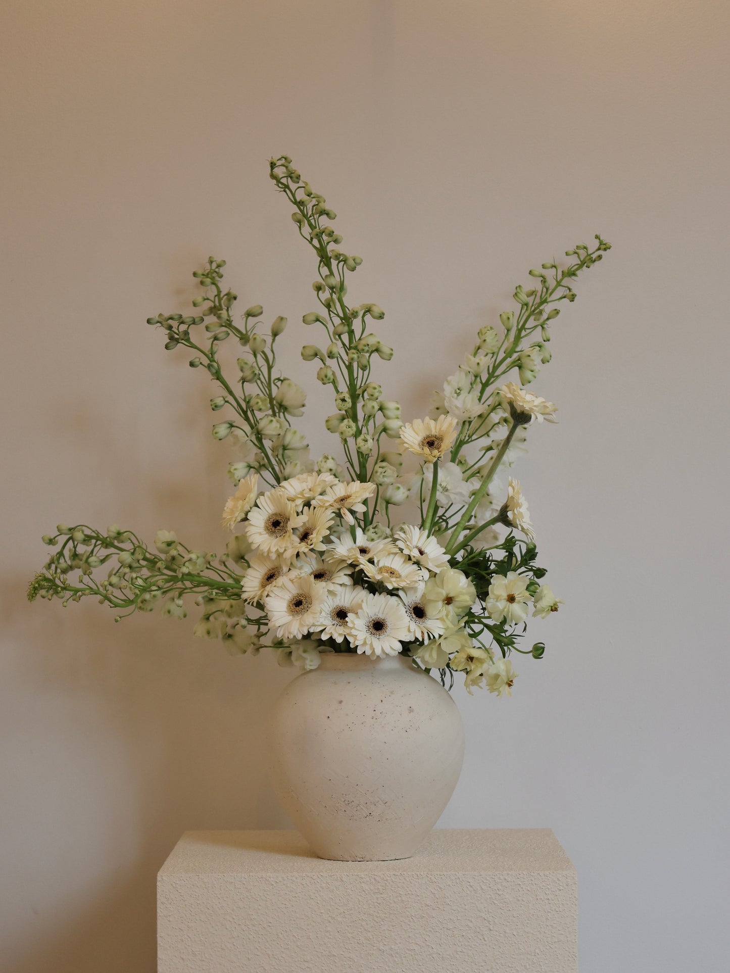 Surprise Me, Seasonal Arrangement