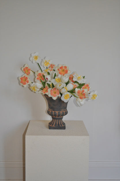 Surprise Me, Seasonal Arrangement